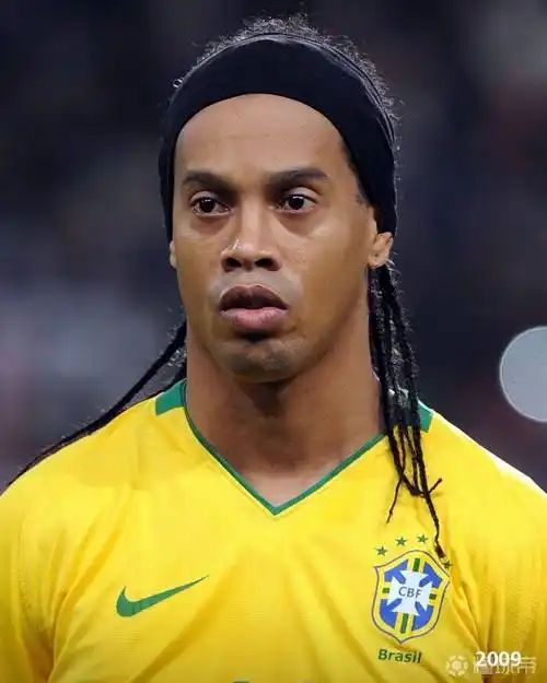 果的球队形 果的球队形